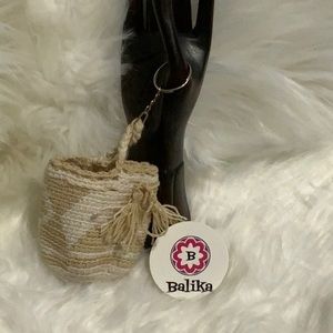 🆕🤚 Handmade Wayuu bag keychain. Made in Colombia